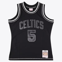 Boston Celtics Mitchell & Ness Kevin Garnett 2007 Contrast 2K Swingman Jersey - Black