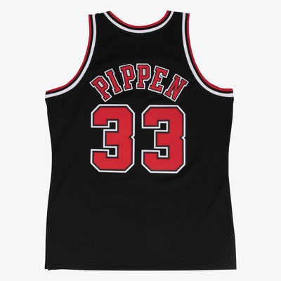 Chicago Bulls Scottie Pippen 1997-98 Hardwood Classics Alternate Swingman Jersey By Mitchell & Ness - Black -