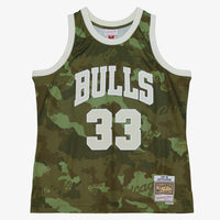 Chicago Bulls Mitchell & Ness Scottie Pippen 1997 Ghost Camo Swingman Jersey - Green