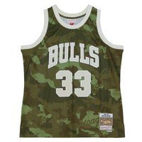 Chicago Bulls NBA Scottie Pippen 1997 Ghost Green Camo Swingman Jersey By Mitchell & Ness -