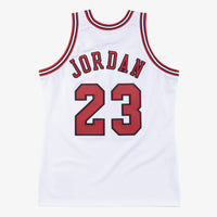 Chicago Bulls Mitchell & Ness Authentic Jersey Michael Jordan 1997-98