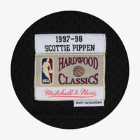 Chicago Bulls Scottie Pippen 1997-98 Hardwood Classics Alternate Swingman Jersey By Mitchell & Ness - Black -
